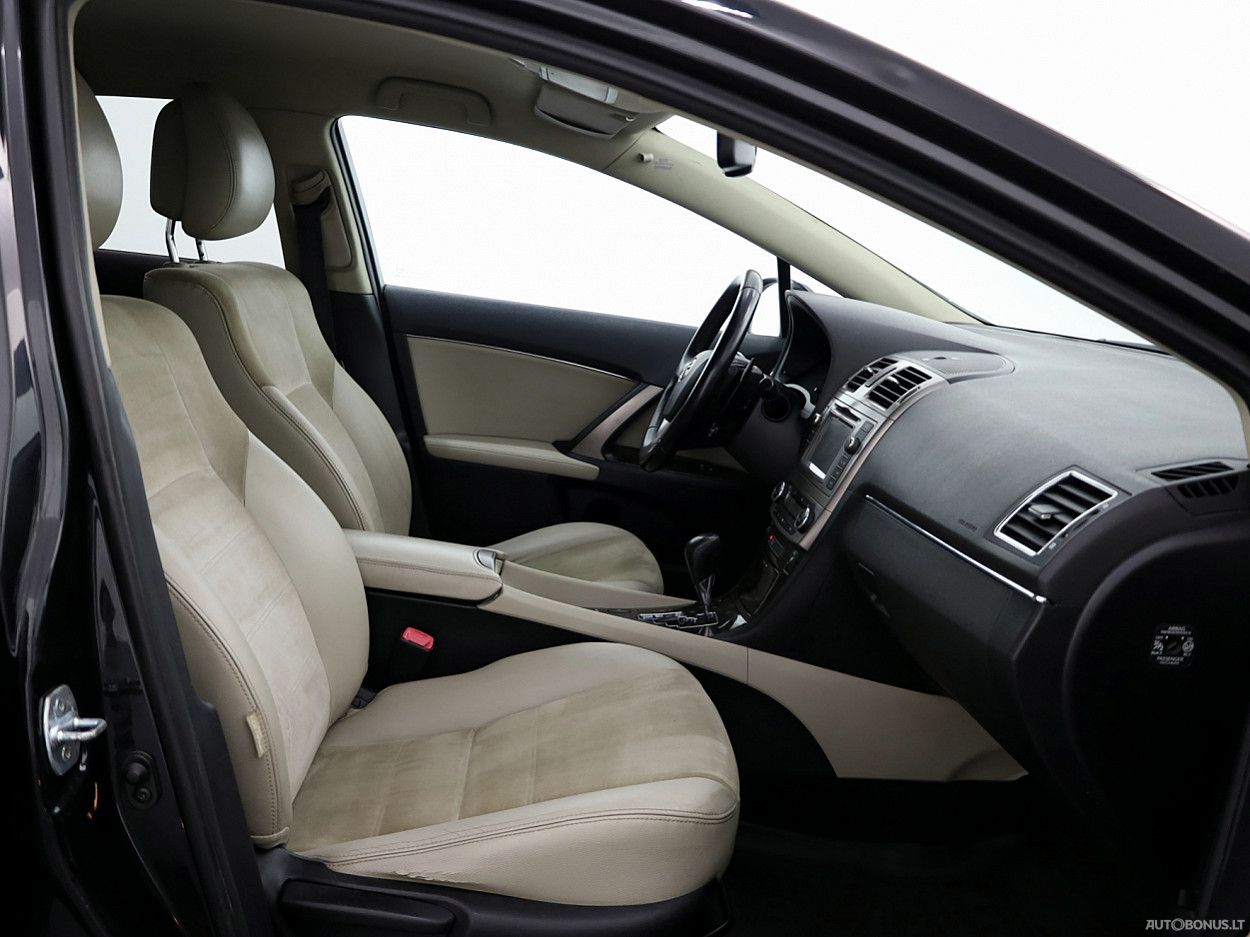 Toyota Avensis | 5