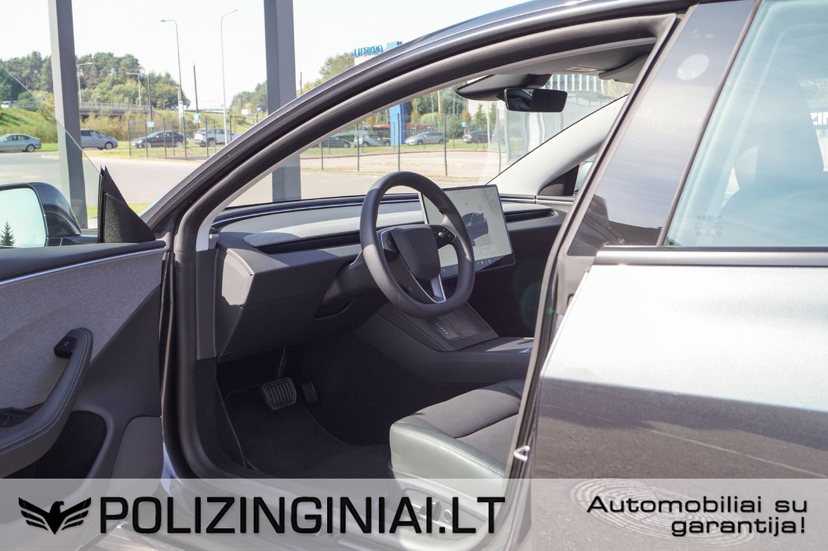 Tesla Model 3 | 4