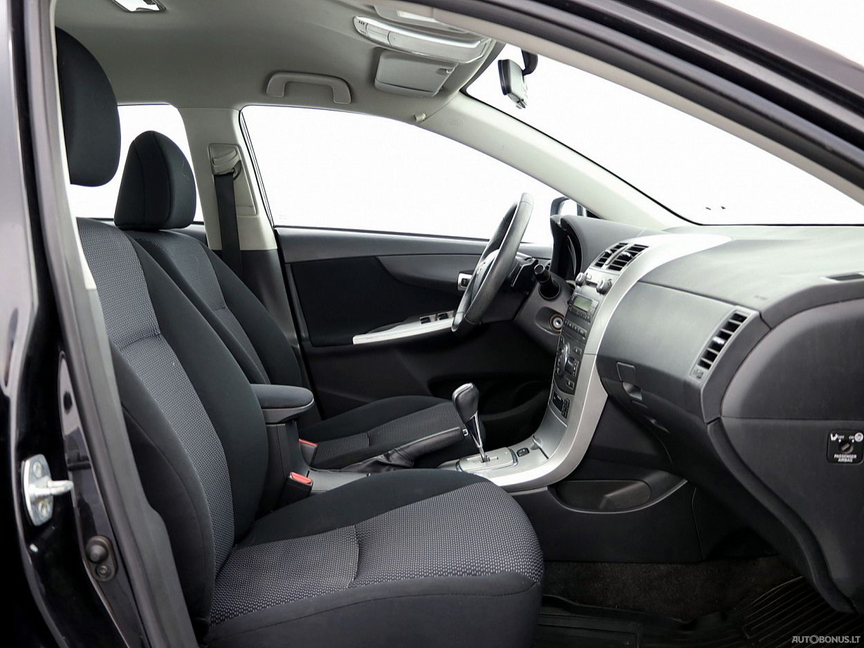 Toyota Corolla | 5