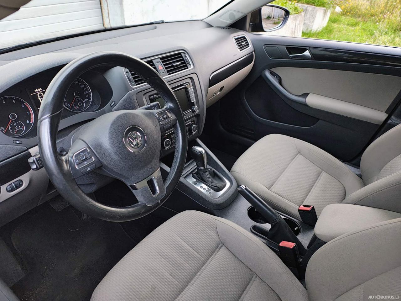 Volkswagen Jetta | 7