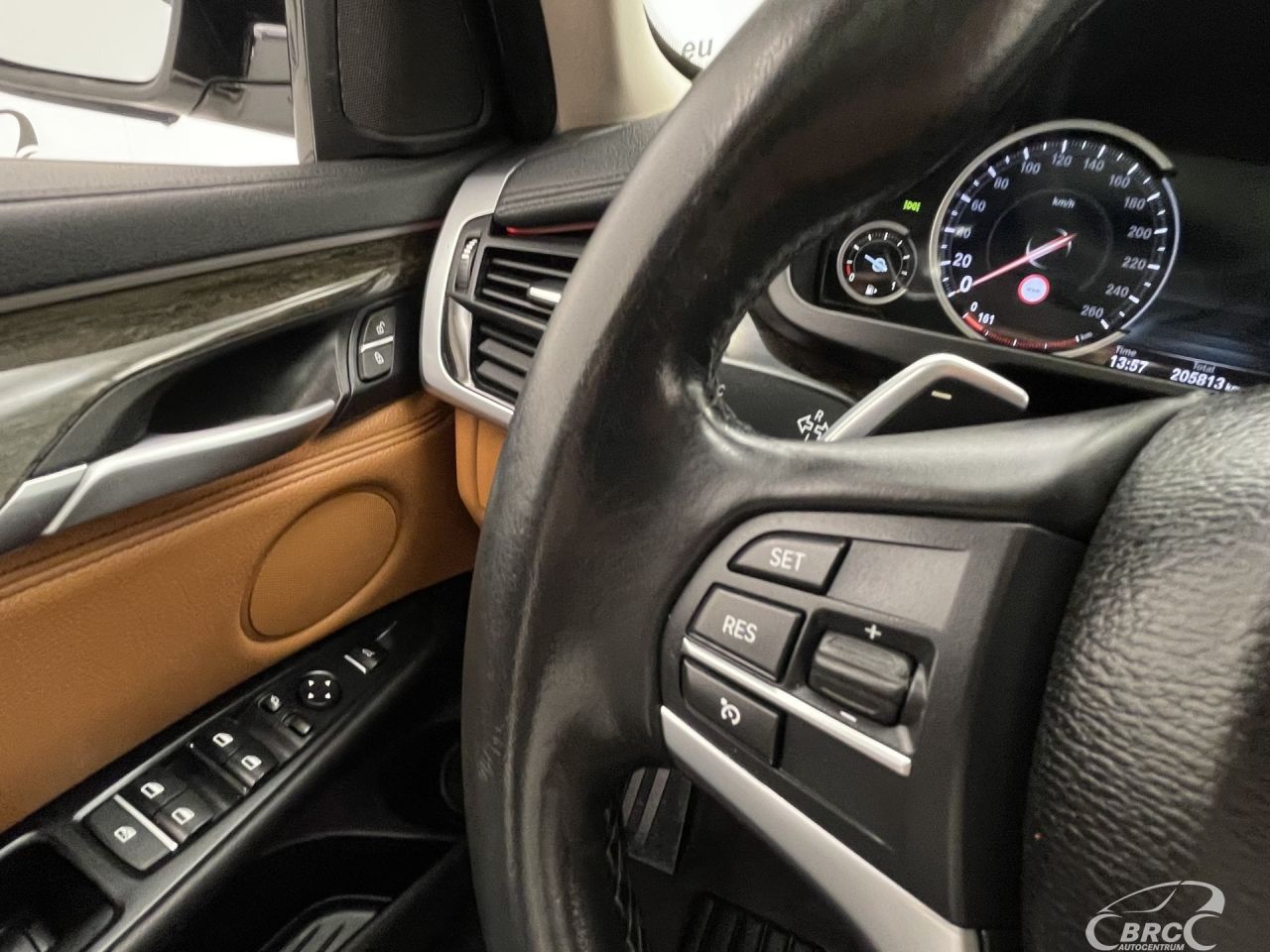 BMW X6 | 33