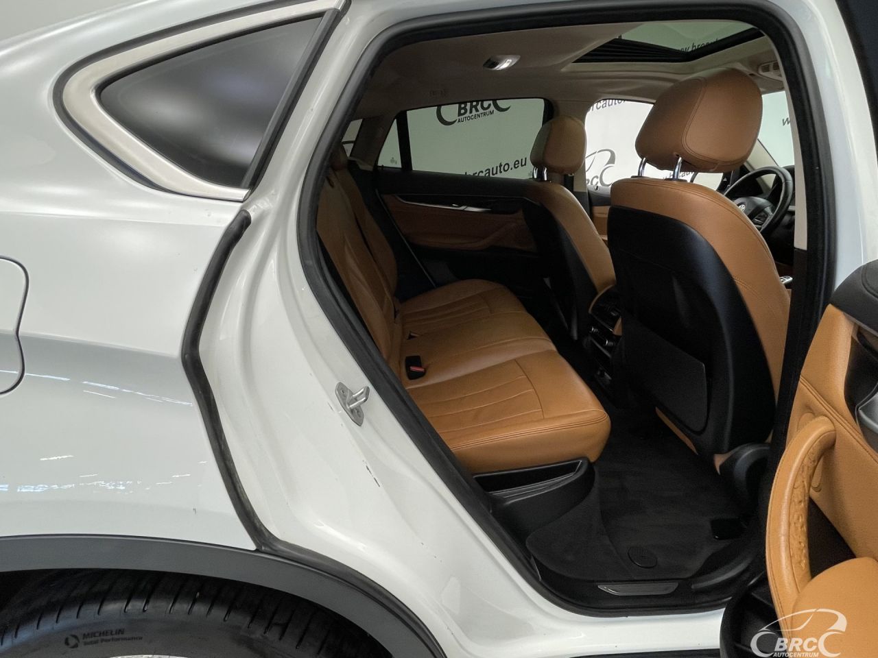 BMW X6 | 8