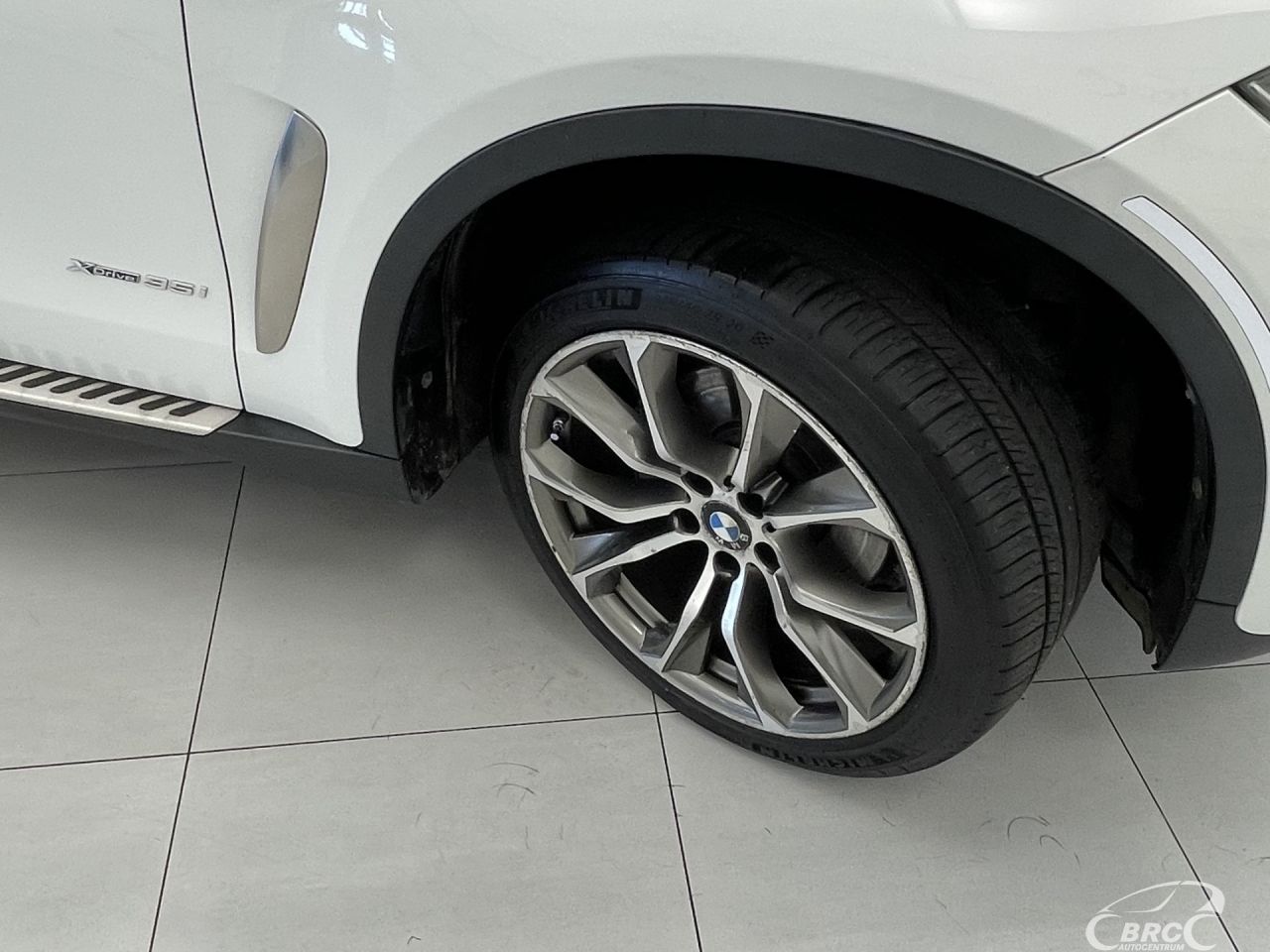 BMW X6 | 49