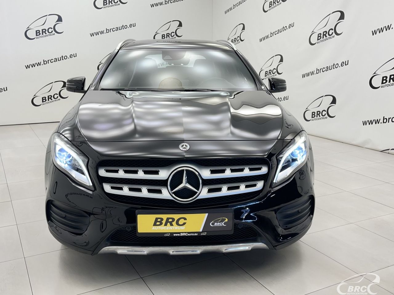 Mercedes-Benz GLA250 | 48