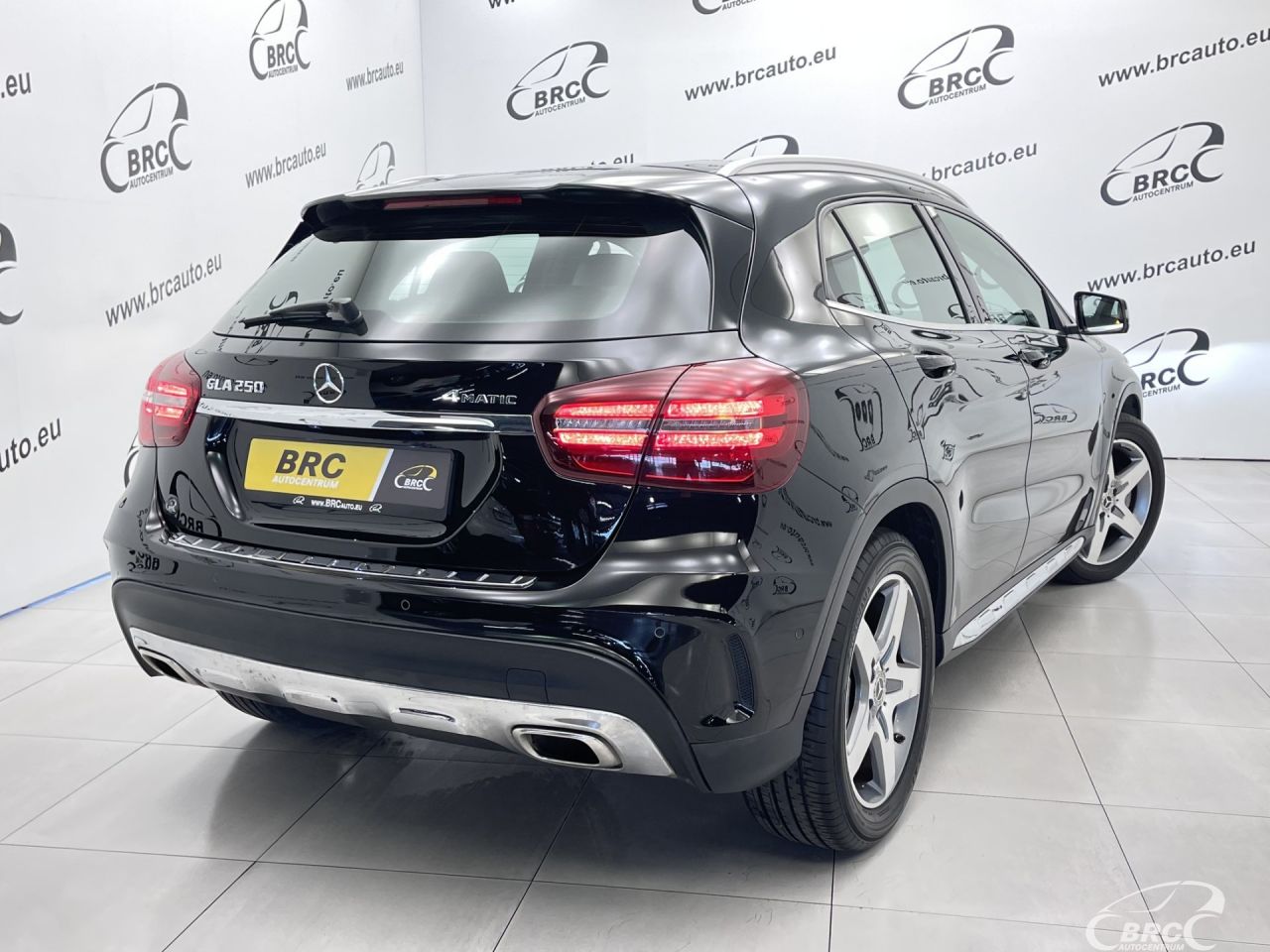 Mercedes-Benz GLA250 | 47