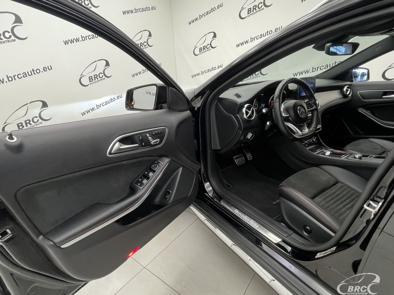 Mercedes-Benz GLA250 | 19