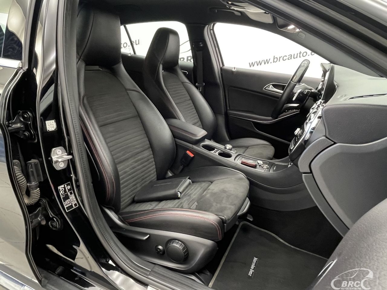 Mercedes-Benz GLA250 | 6