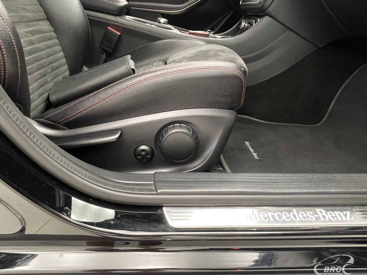 Mercedes-Benz GLA250 | 5