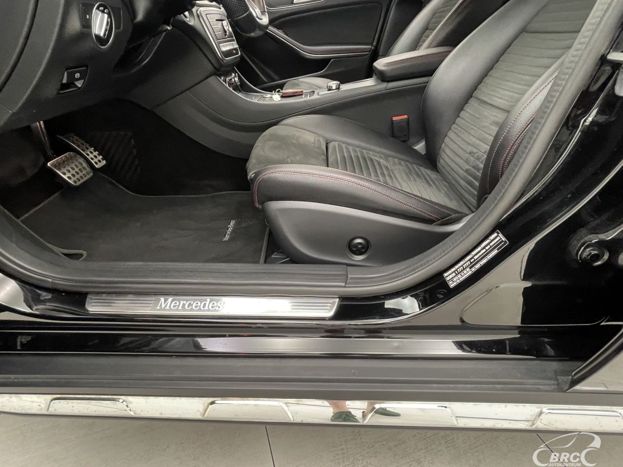Mercedes-Benz GLA250 | 22