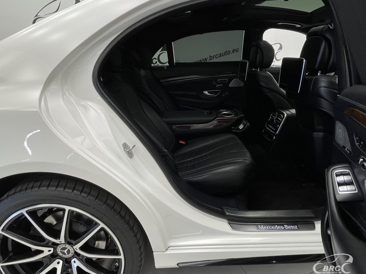 Mercedes-Benz S350 | 10