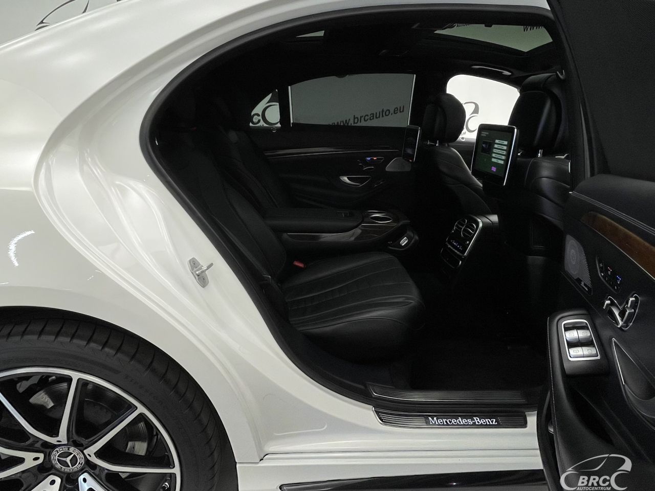 Mercedes-Benz S350 | 11