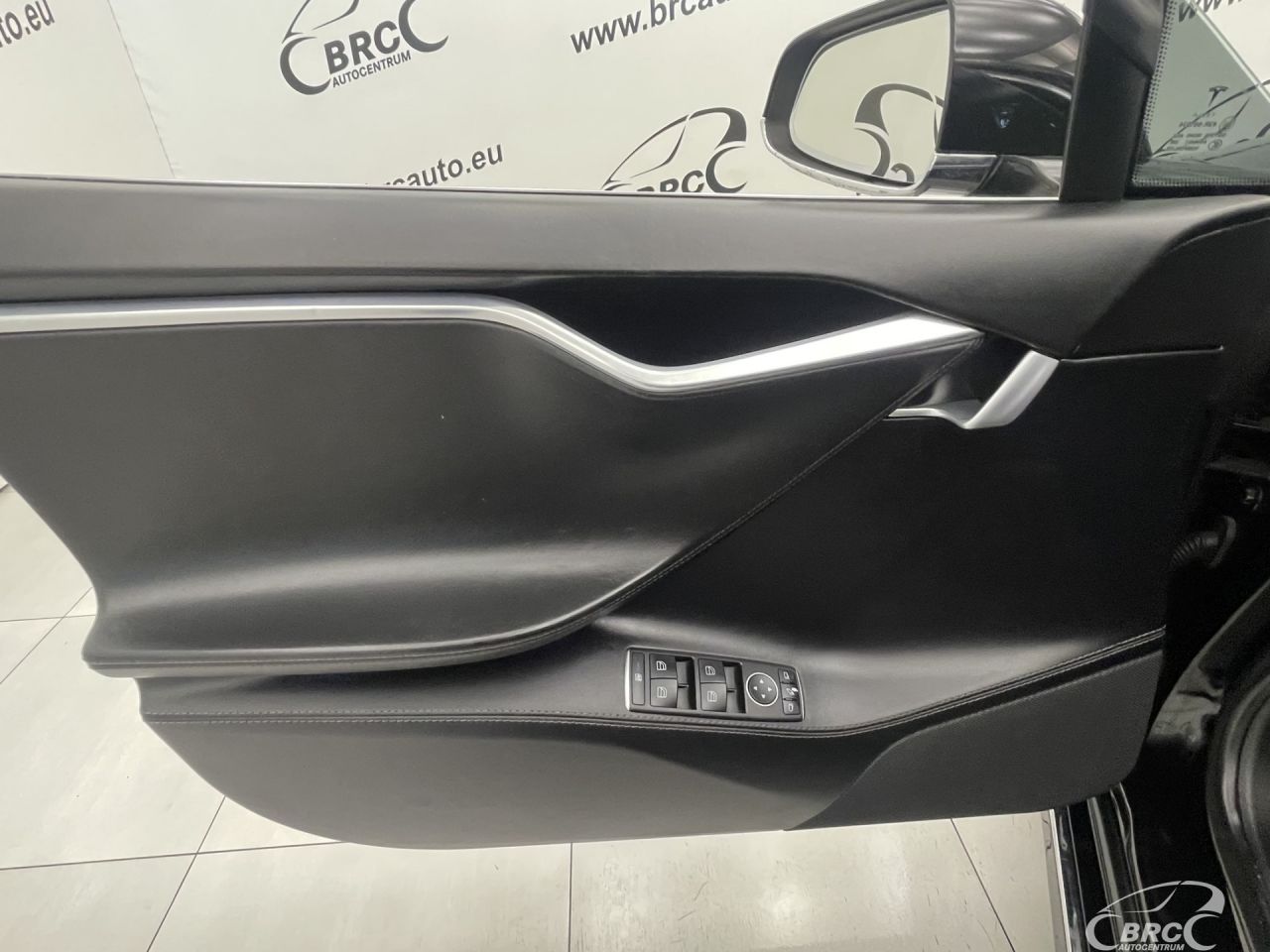 Tesla Model S | 16