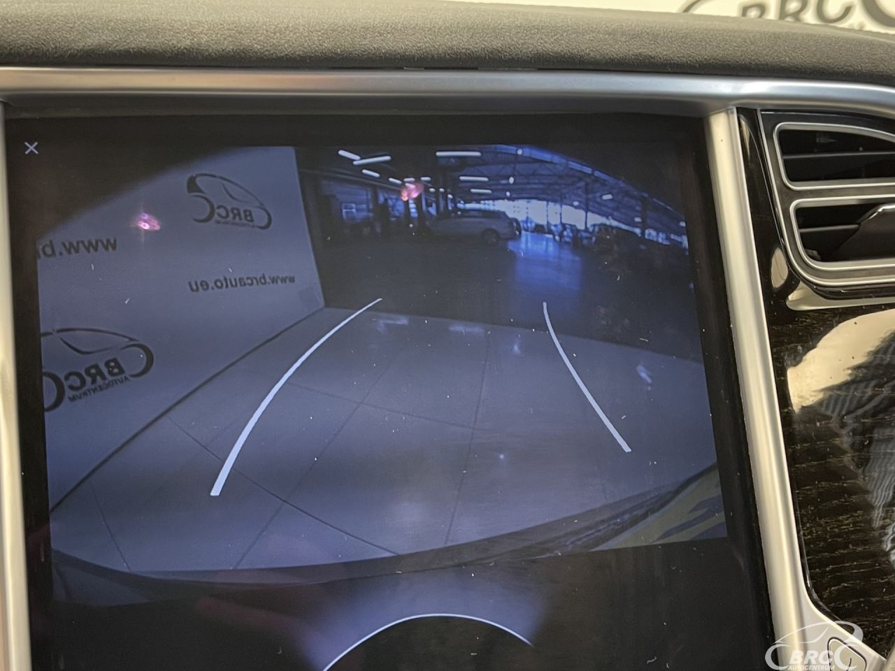 Tesla Model S | 32