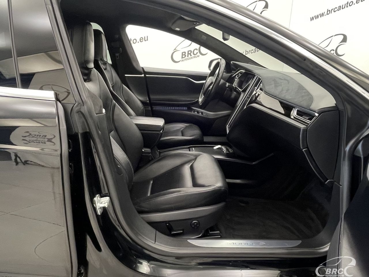Tesla Model S | 3