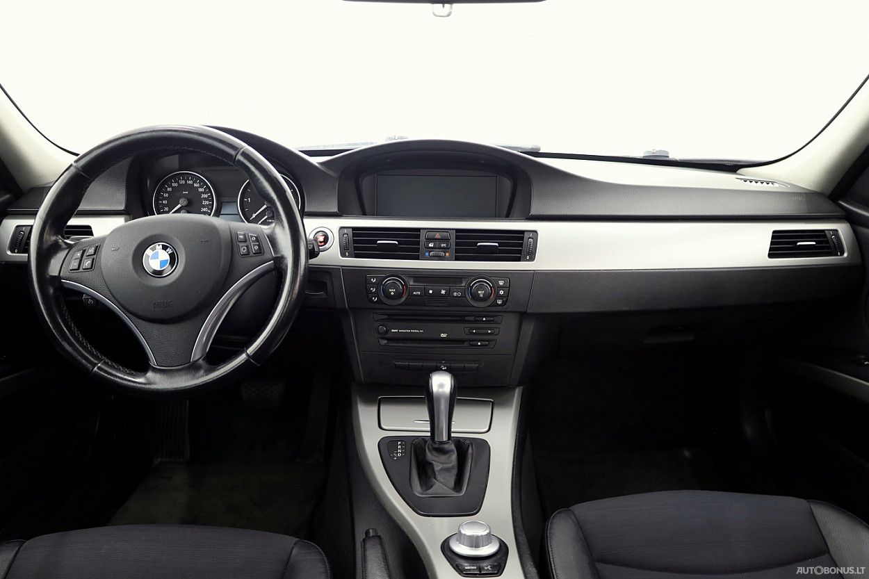 BMW 330 | 4