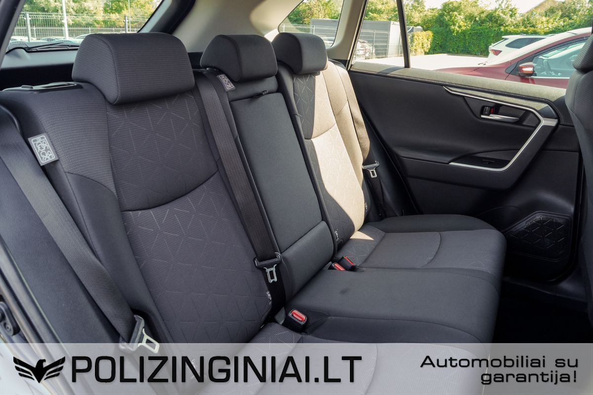 Toyota RAV4 | 14