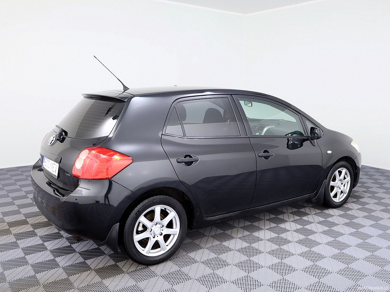 Toyota Auris | 2