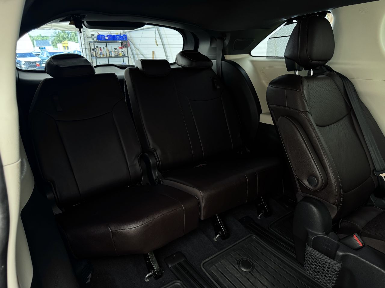 Toyota Sienna | 15