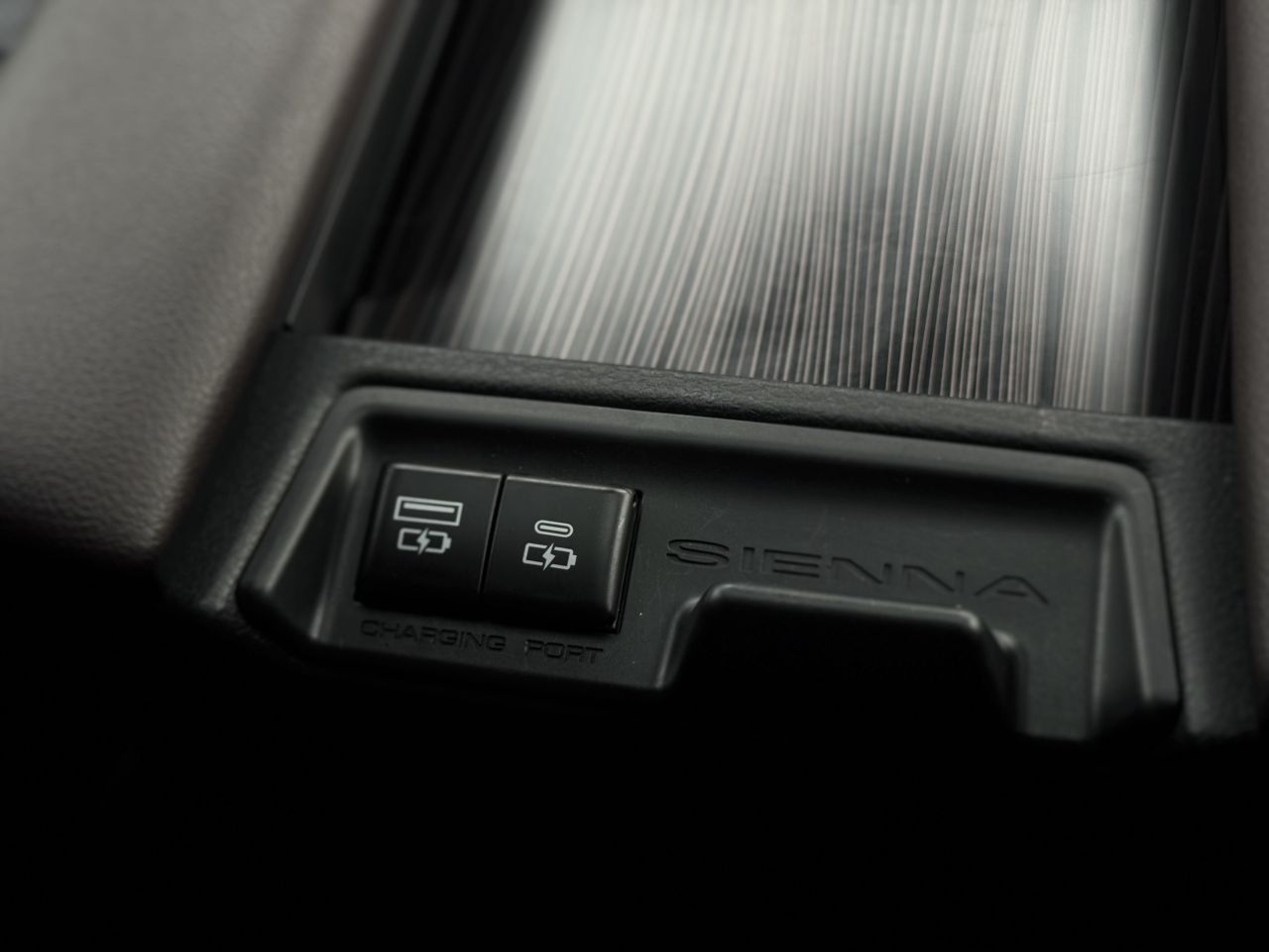 Toyota Sienna | 23