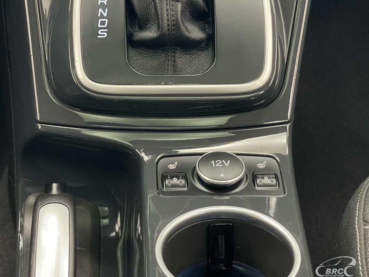 Ford Escape | 19
