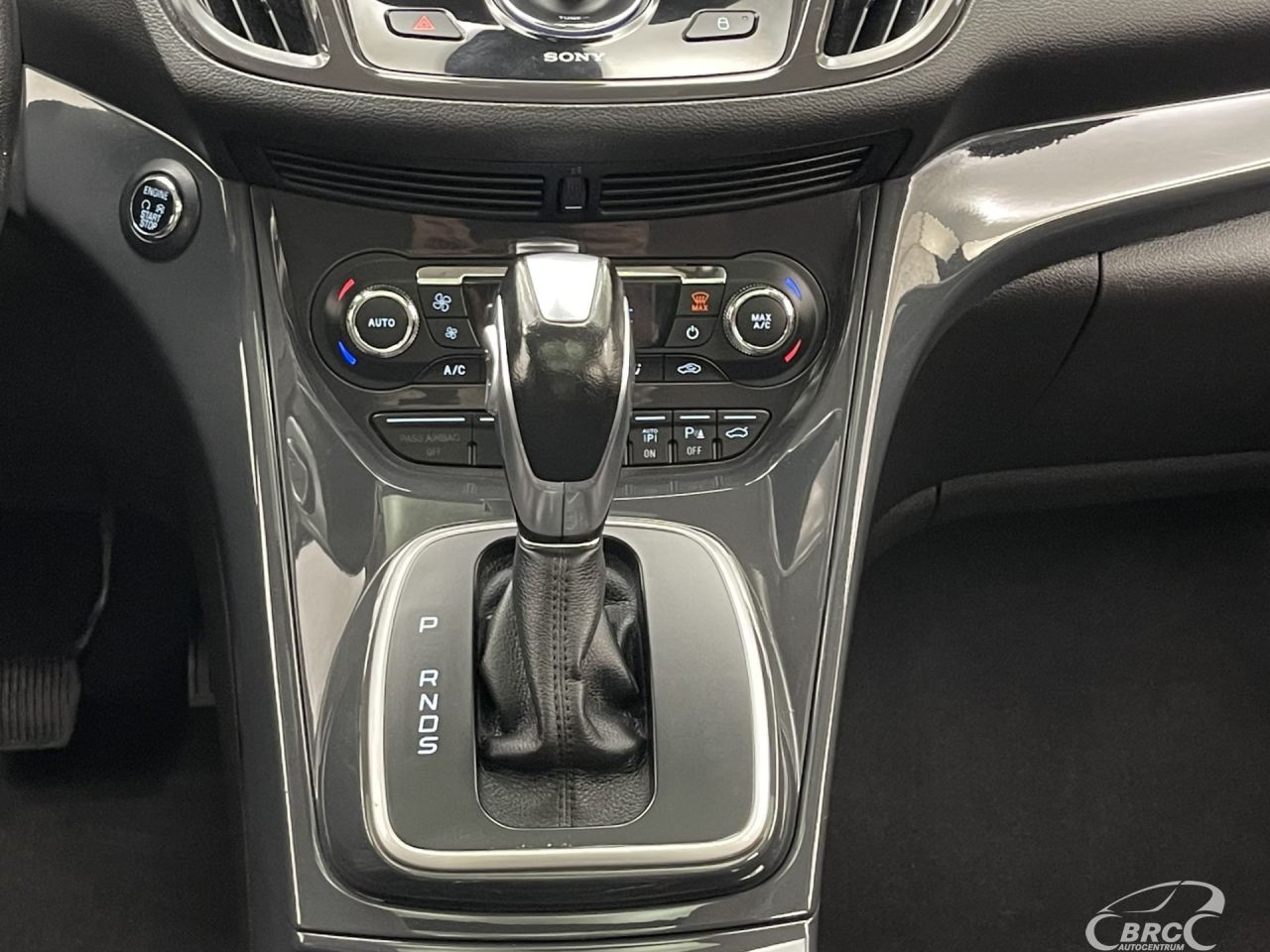 Ford Escape | 18