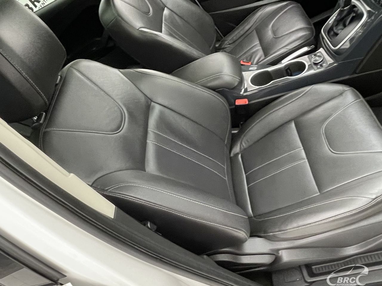 Ford Escape | 4