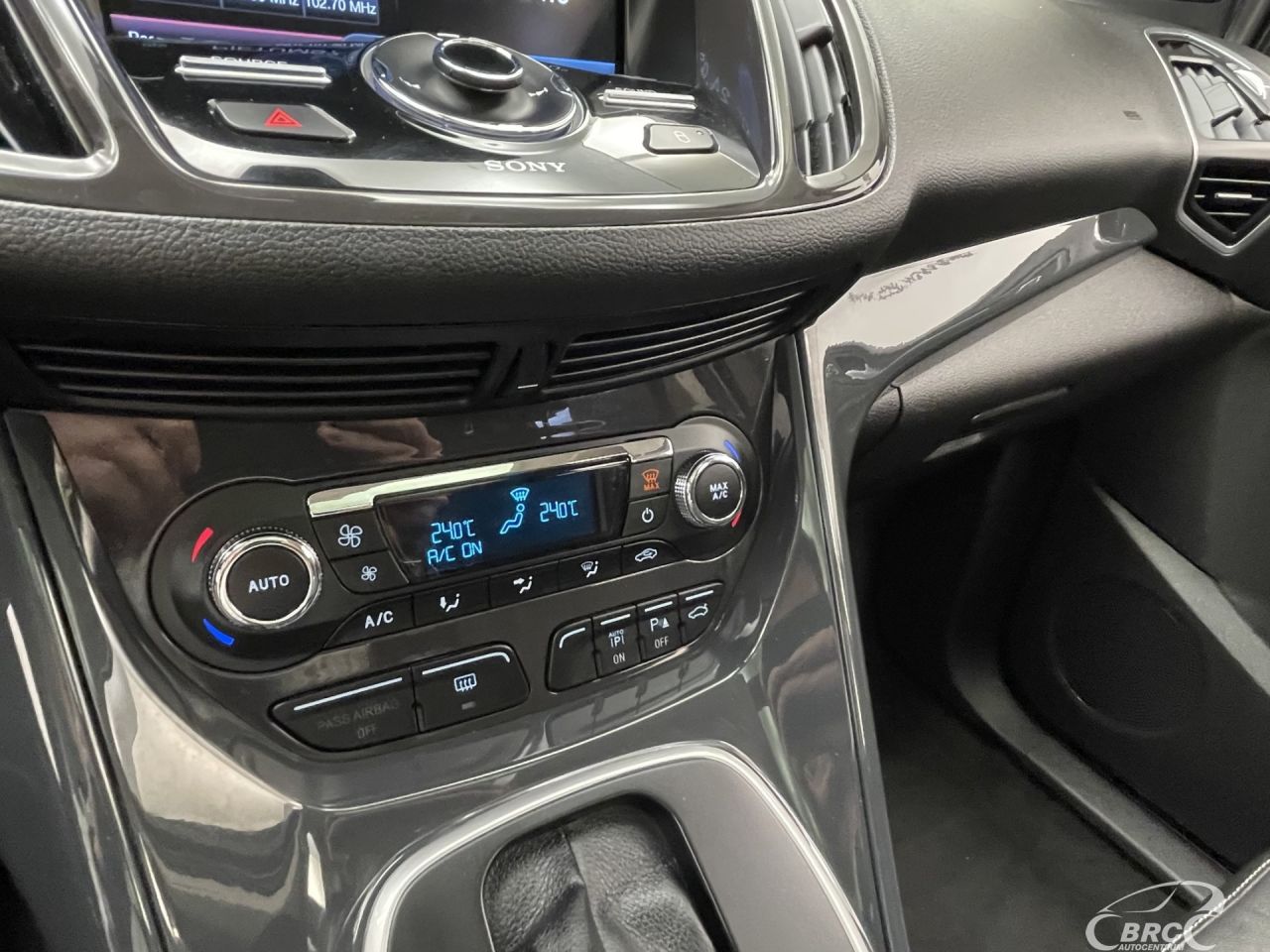 Ford Escape | 28