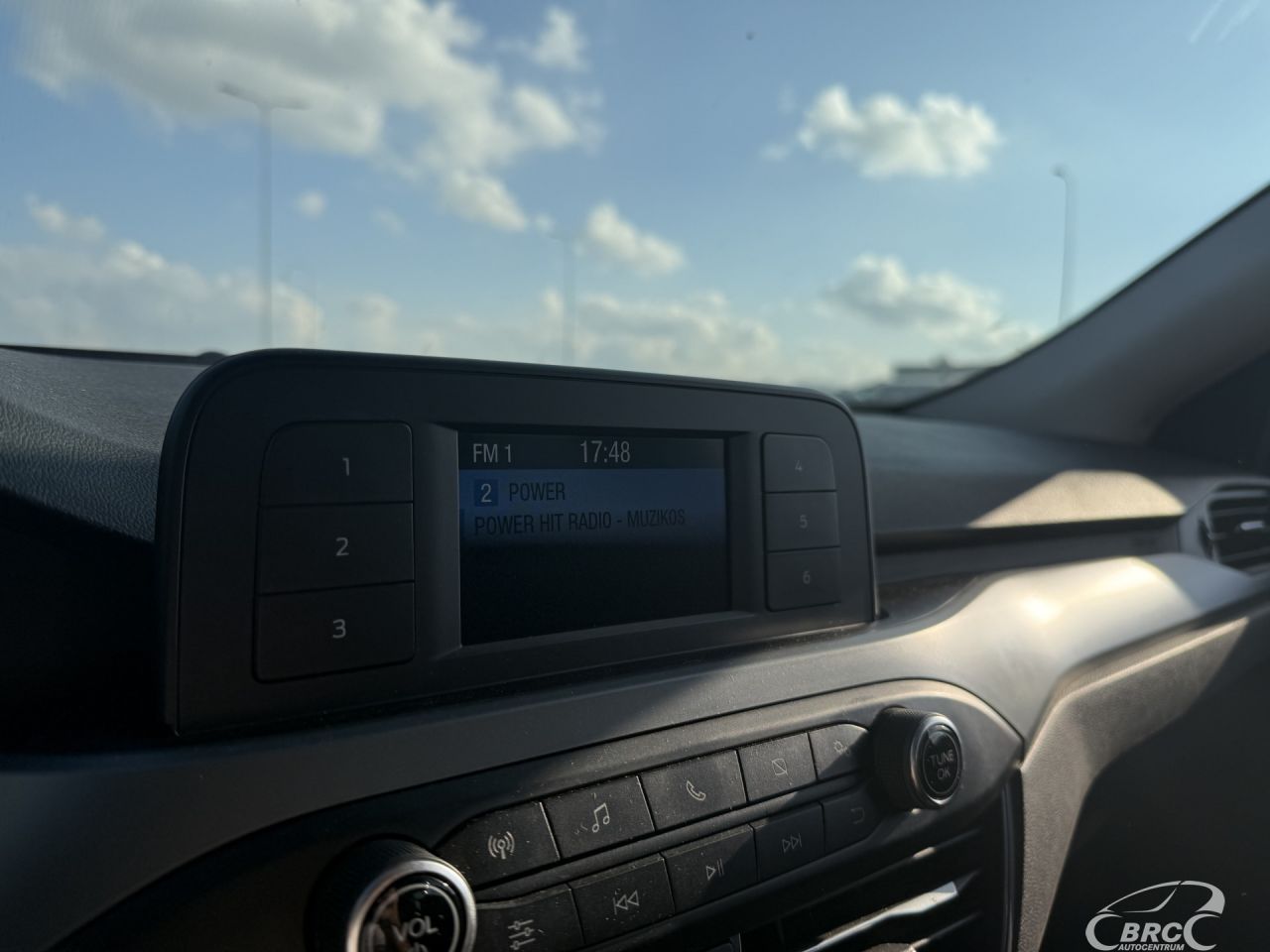 Ford Focus | 10