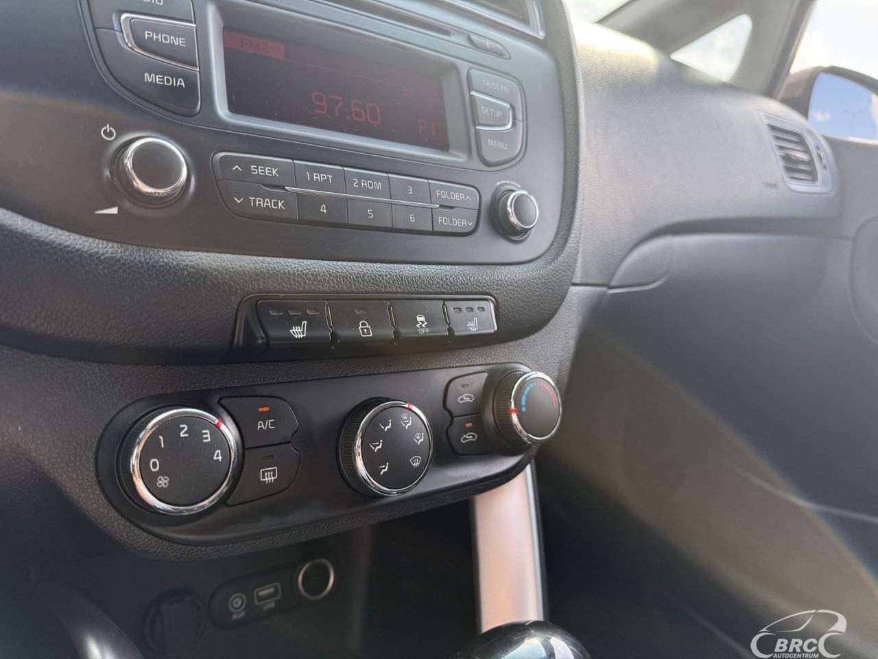Kia Cee'd | 12