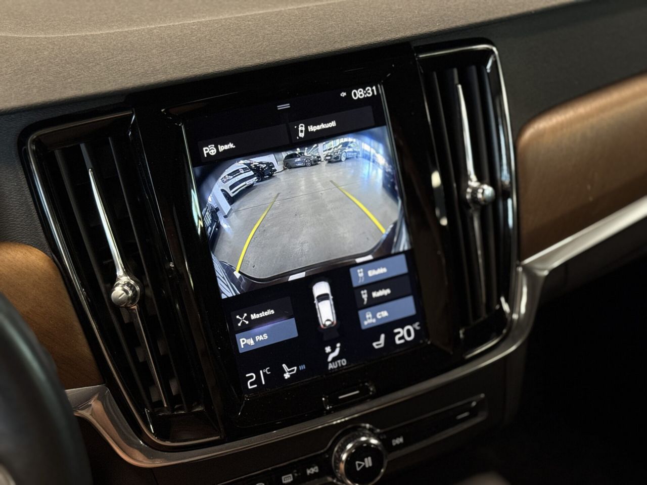 Volvo V90 | 16