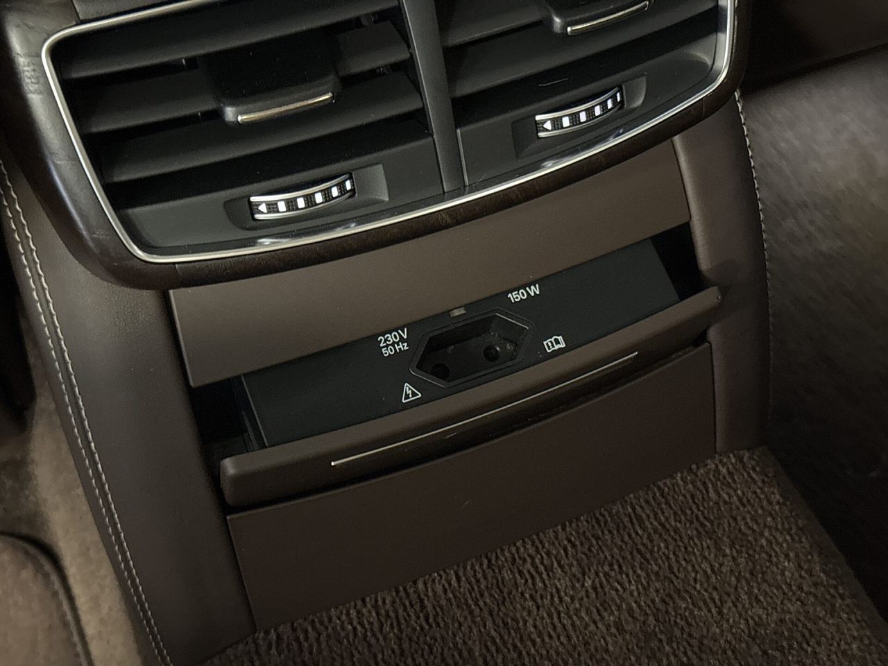 Audi A8 | 25