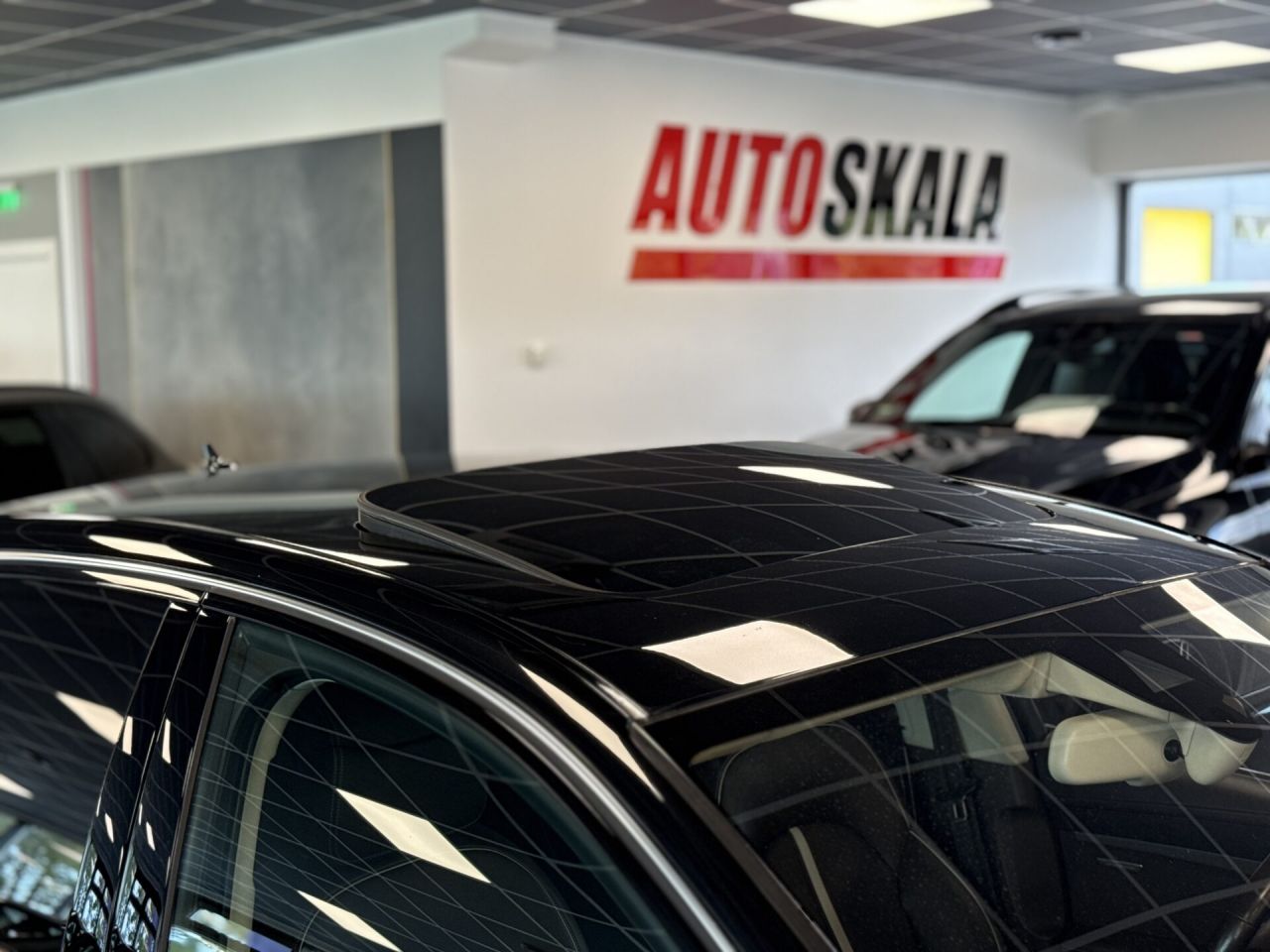 Audi A8 | 11