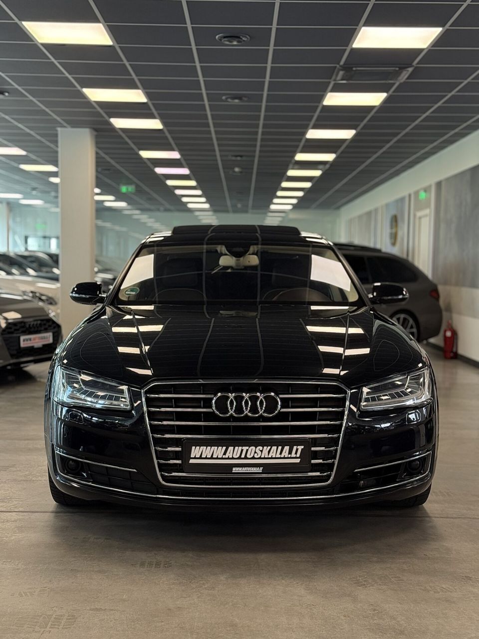 Audi A8 | 8
