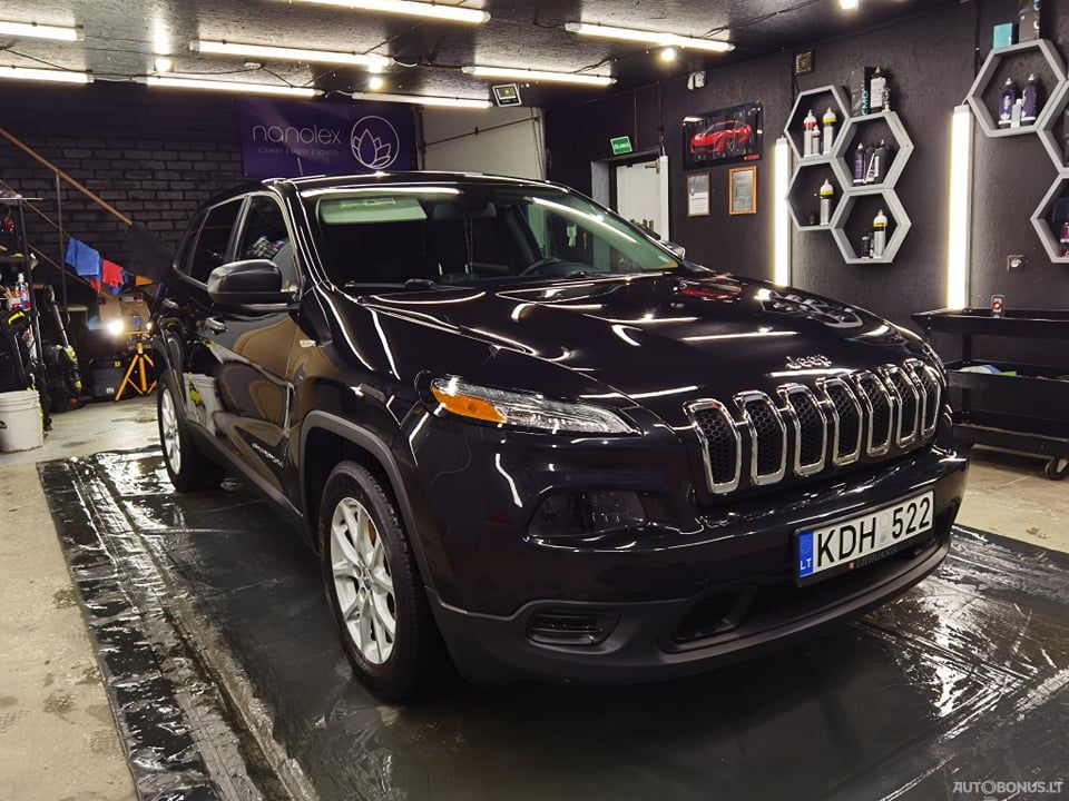 Jeep Cherokee | 1