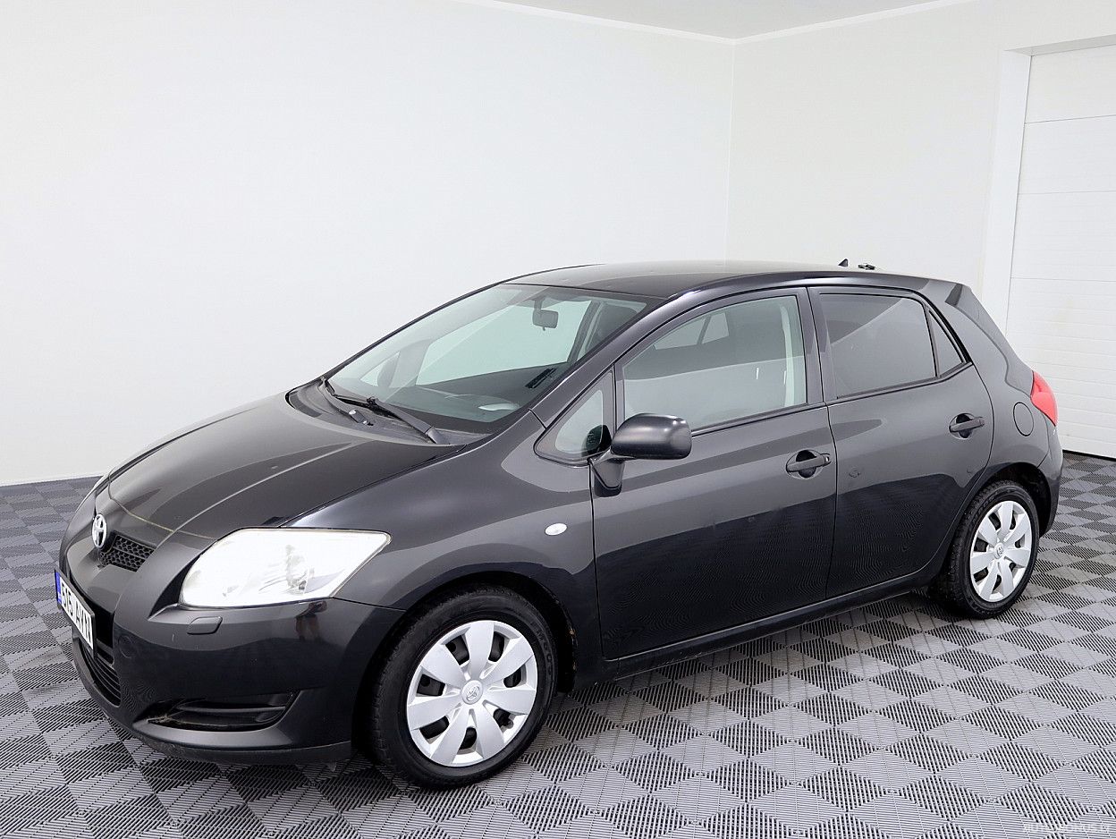 Toyota Auris | 9