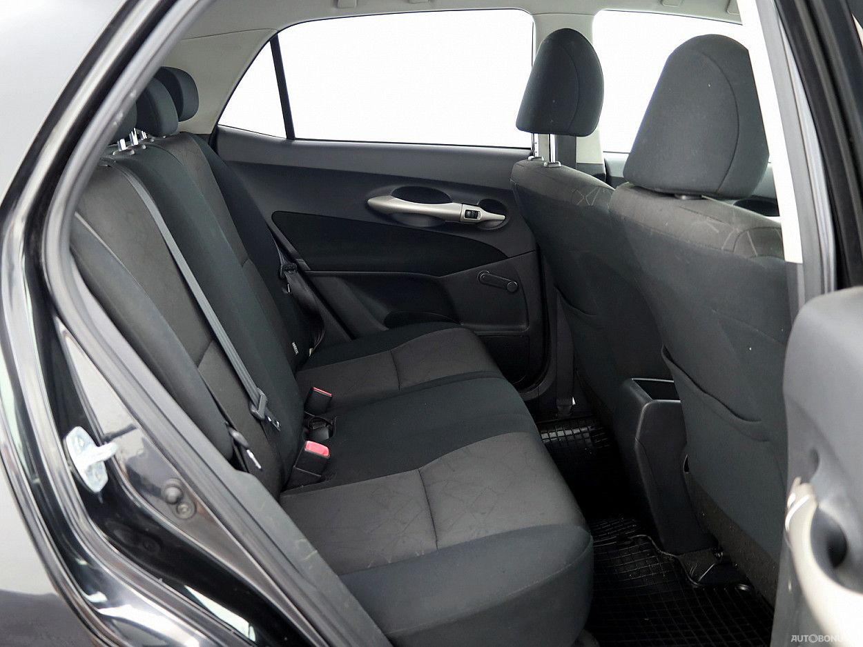 Toyota Auris | 14