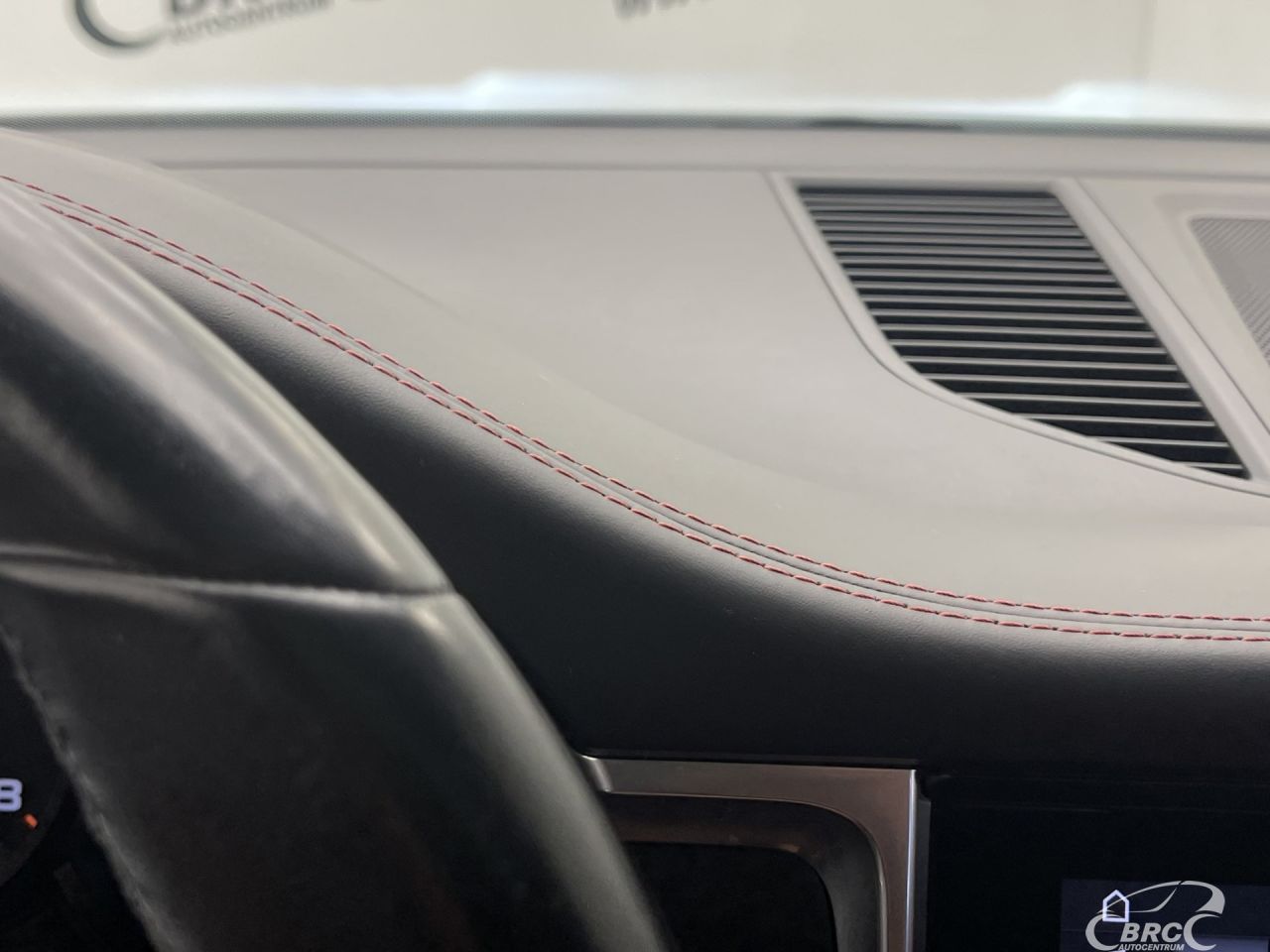 Porsche Macan | 40