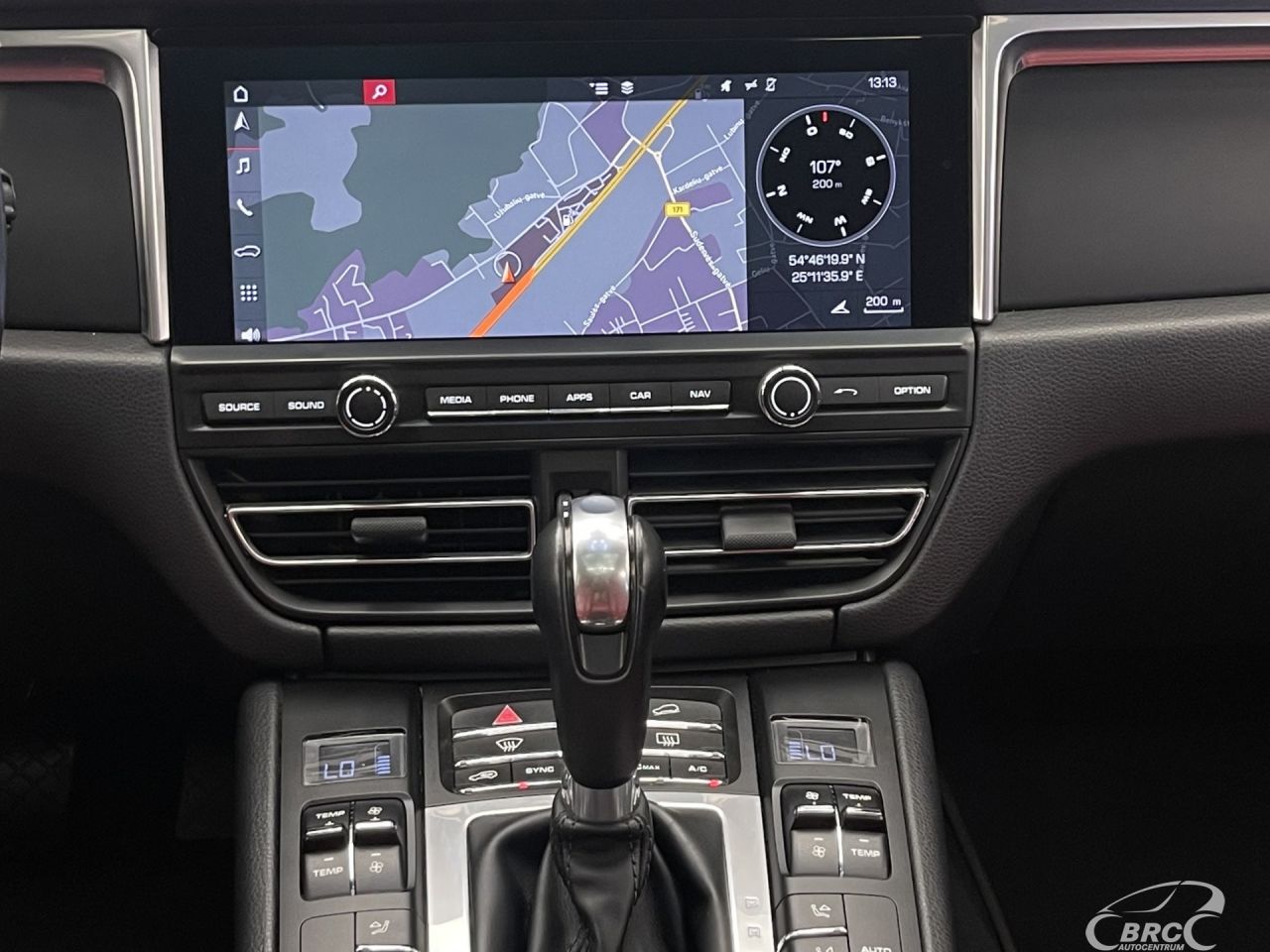 Porsche Macan | 16