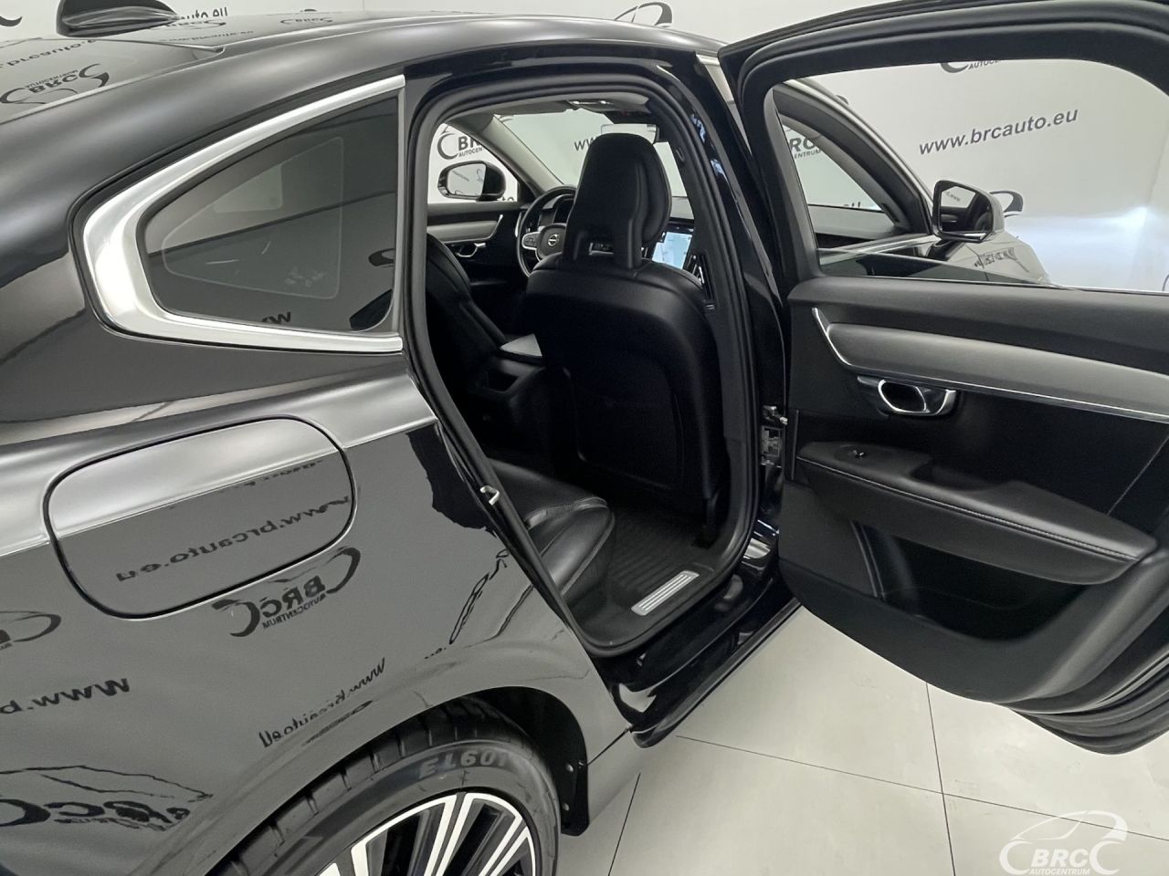 Volvo S90 | 10