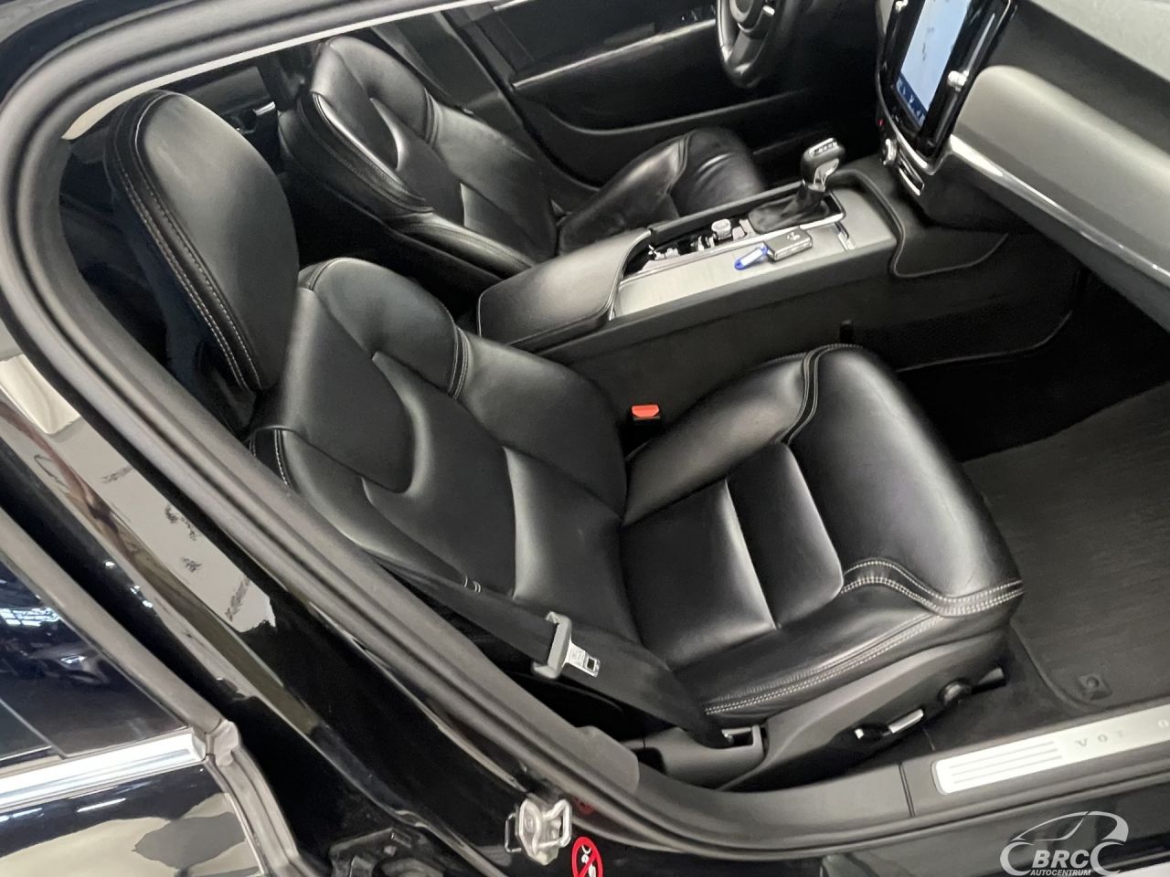 Volvo S90 | 3