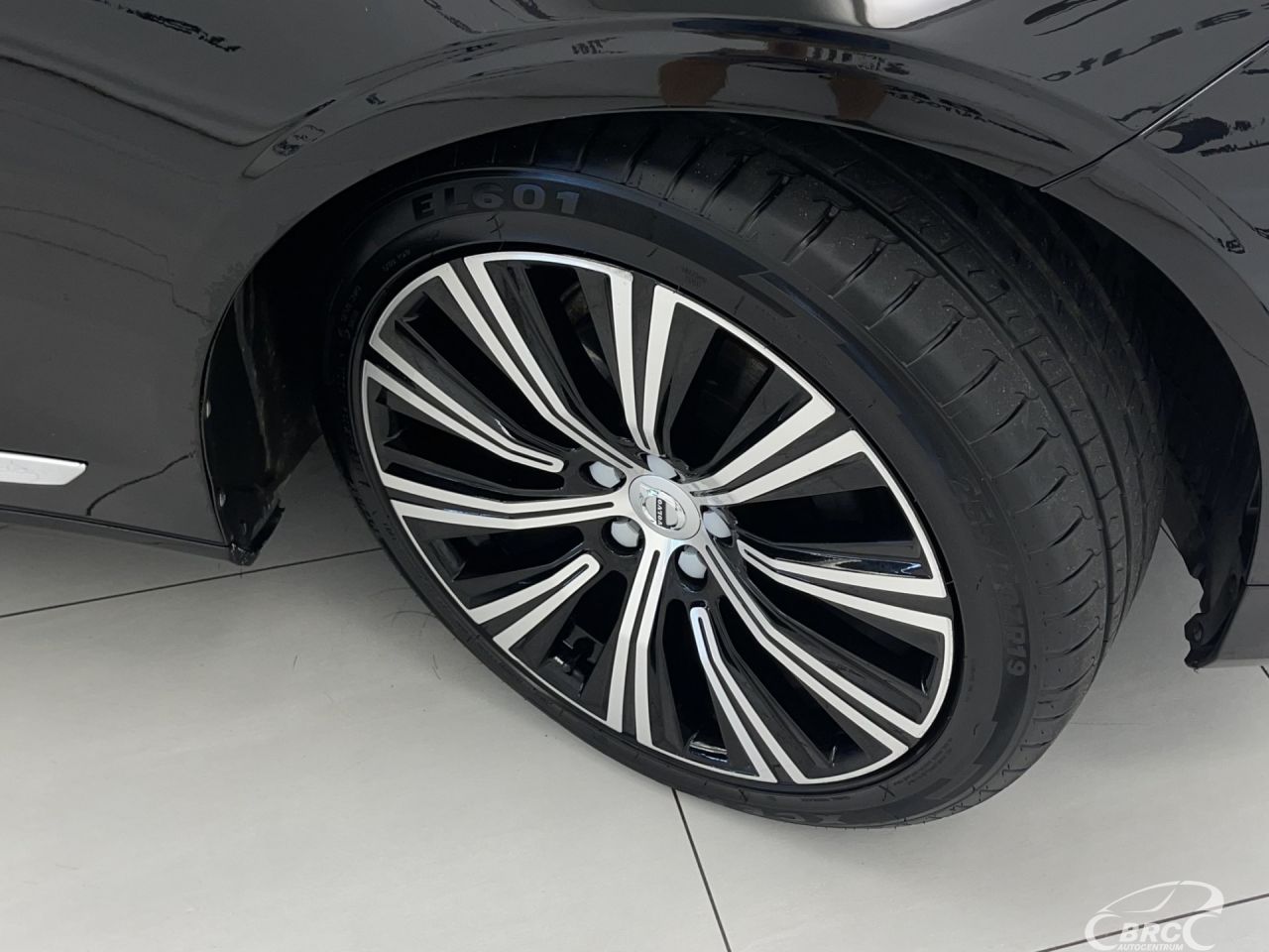 Volvo S90 | 34