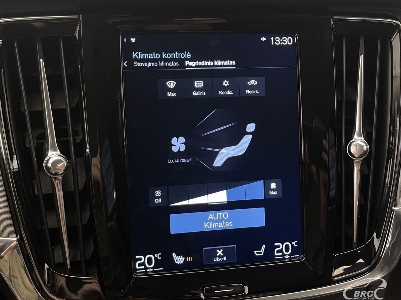 Volvo S90 | 33