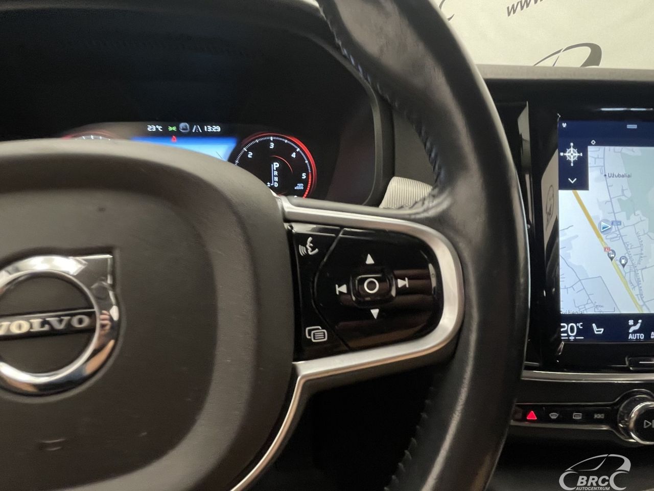 Volvo S90 | 23