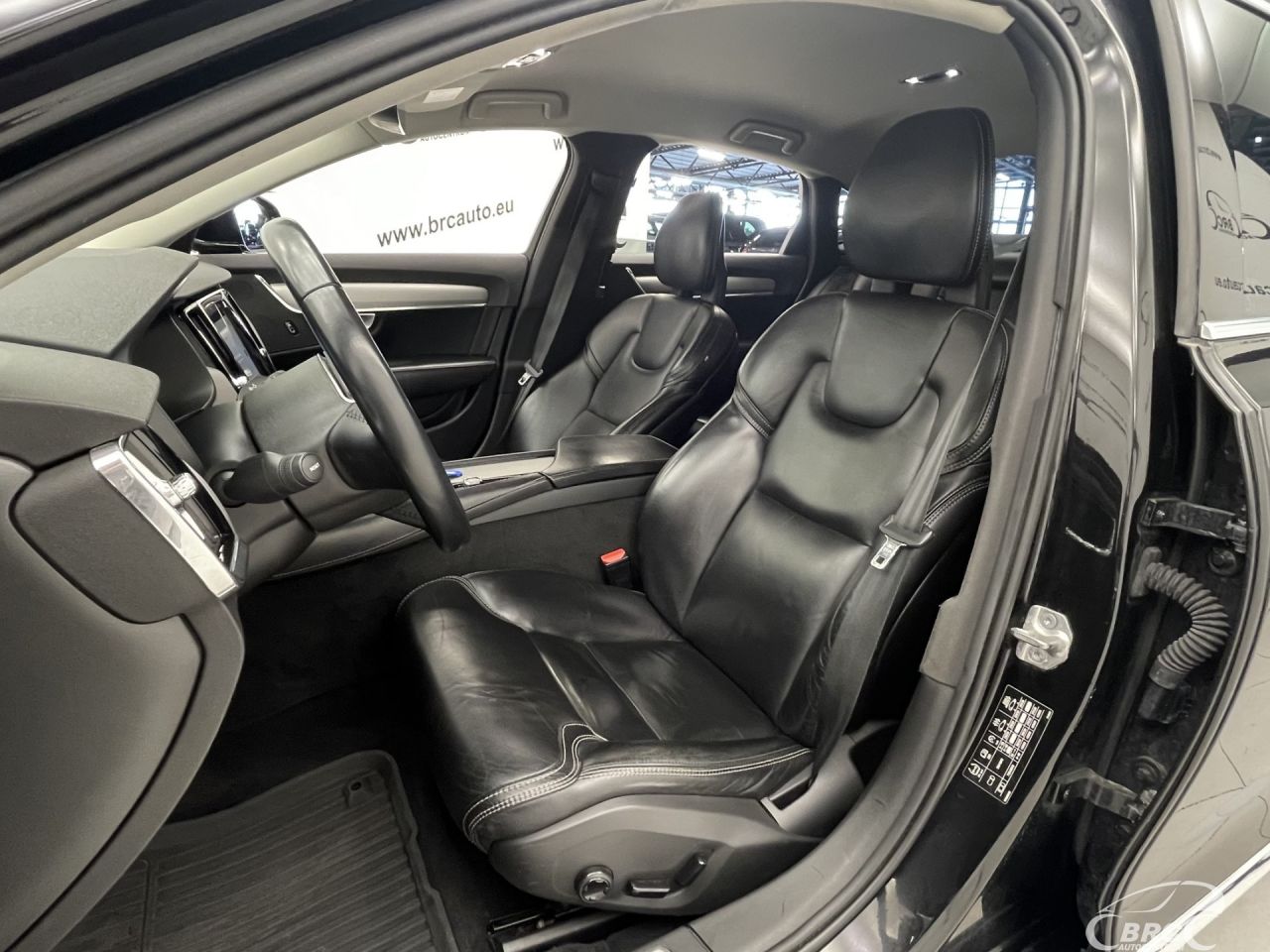 Volvo S90 | 19