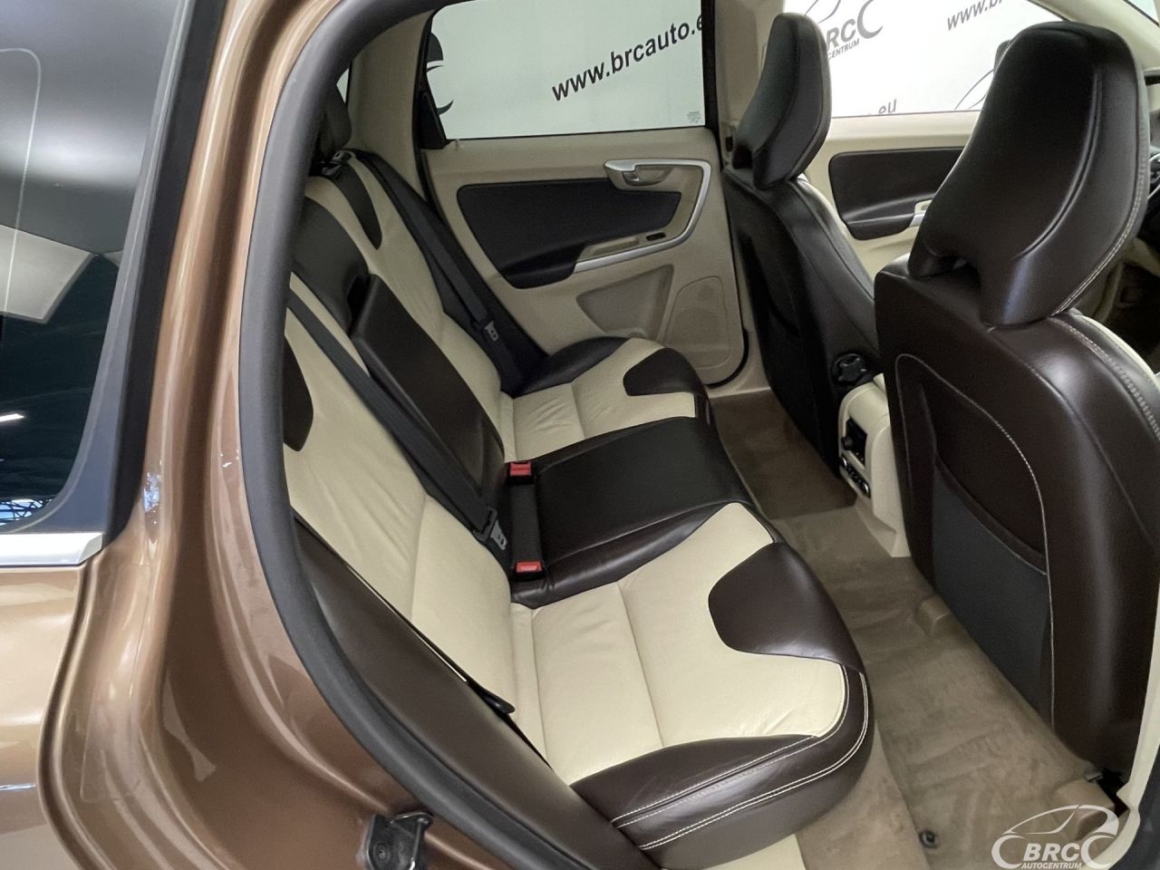 Volvo XC60 | 11