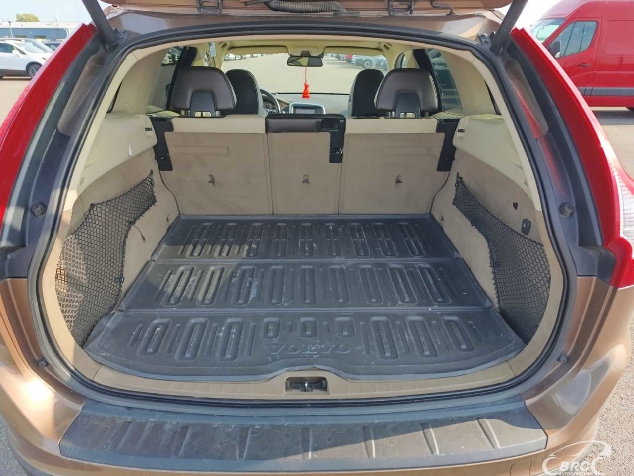 Volvo XC60 | 24