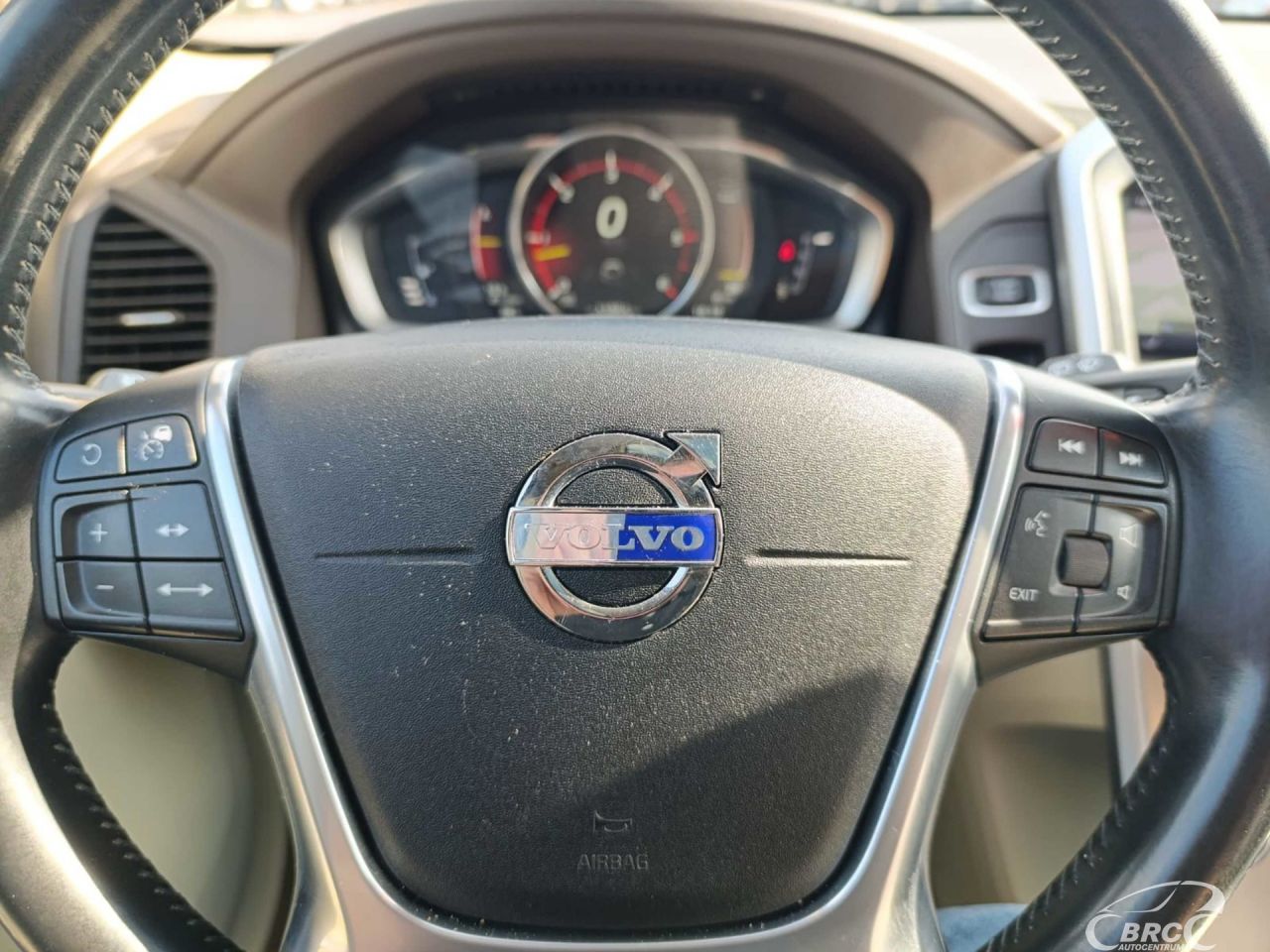 Volvo XC60 | 13