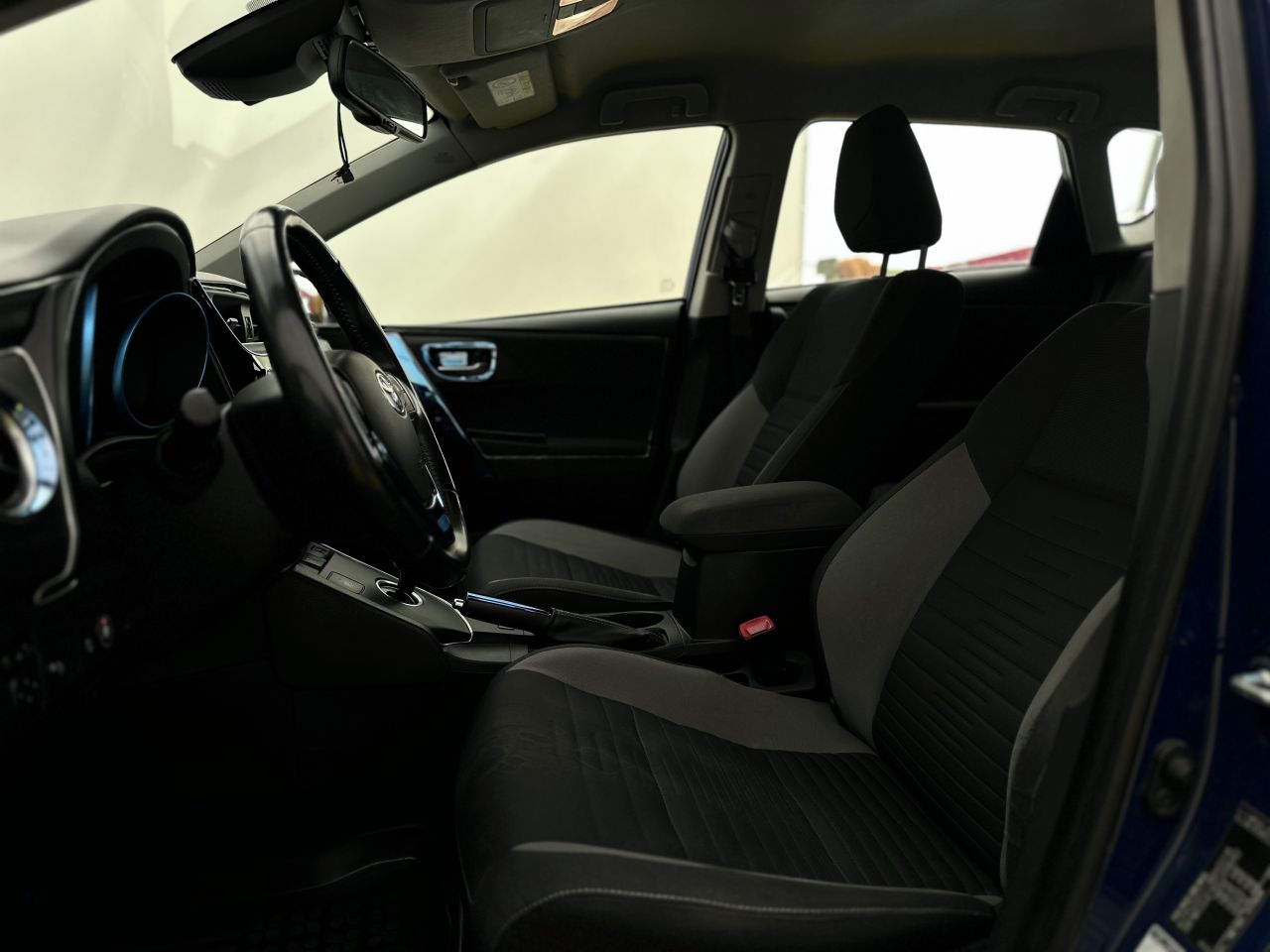 Toyota Auris | 8