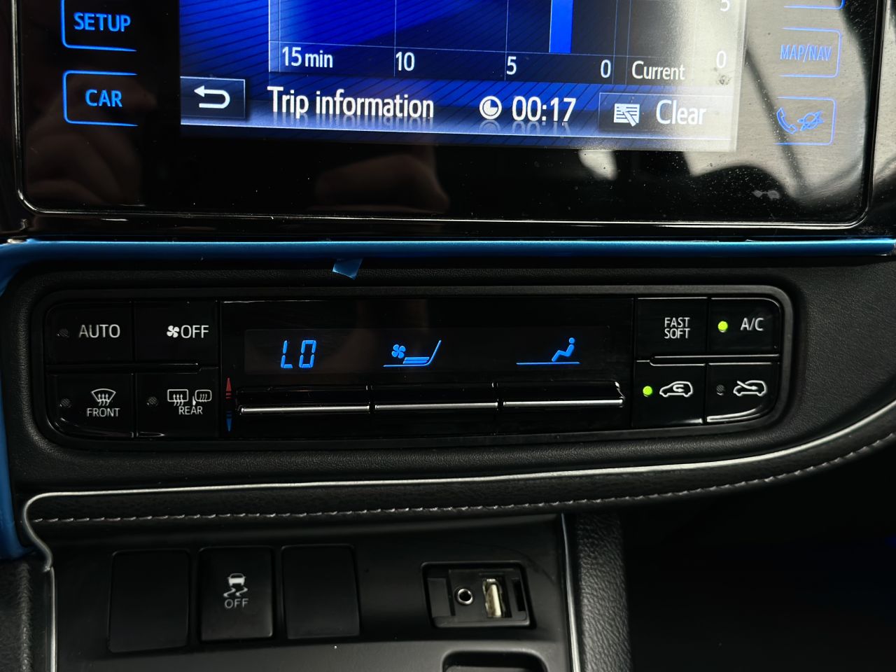 Toyota Auris | 14