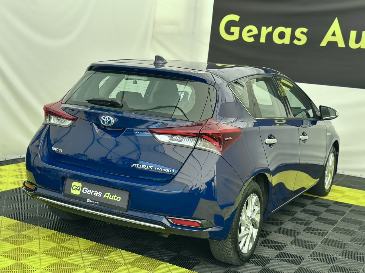 Toyota Auris | 3